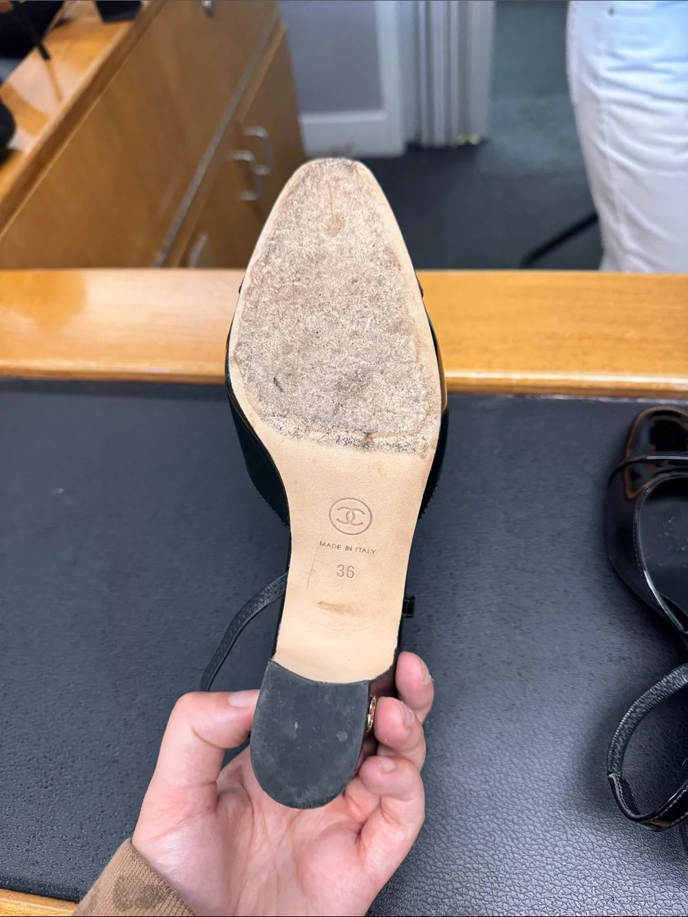 CHANEL sleek slingback